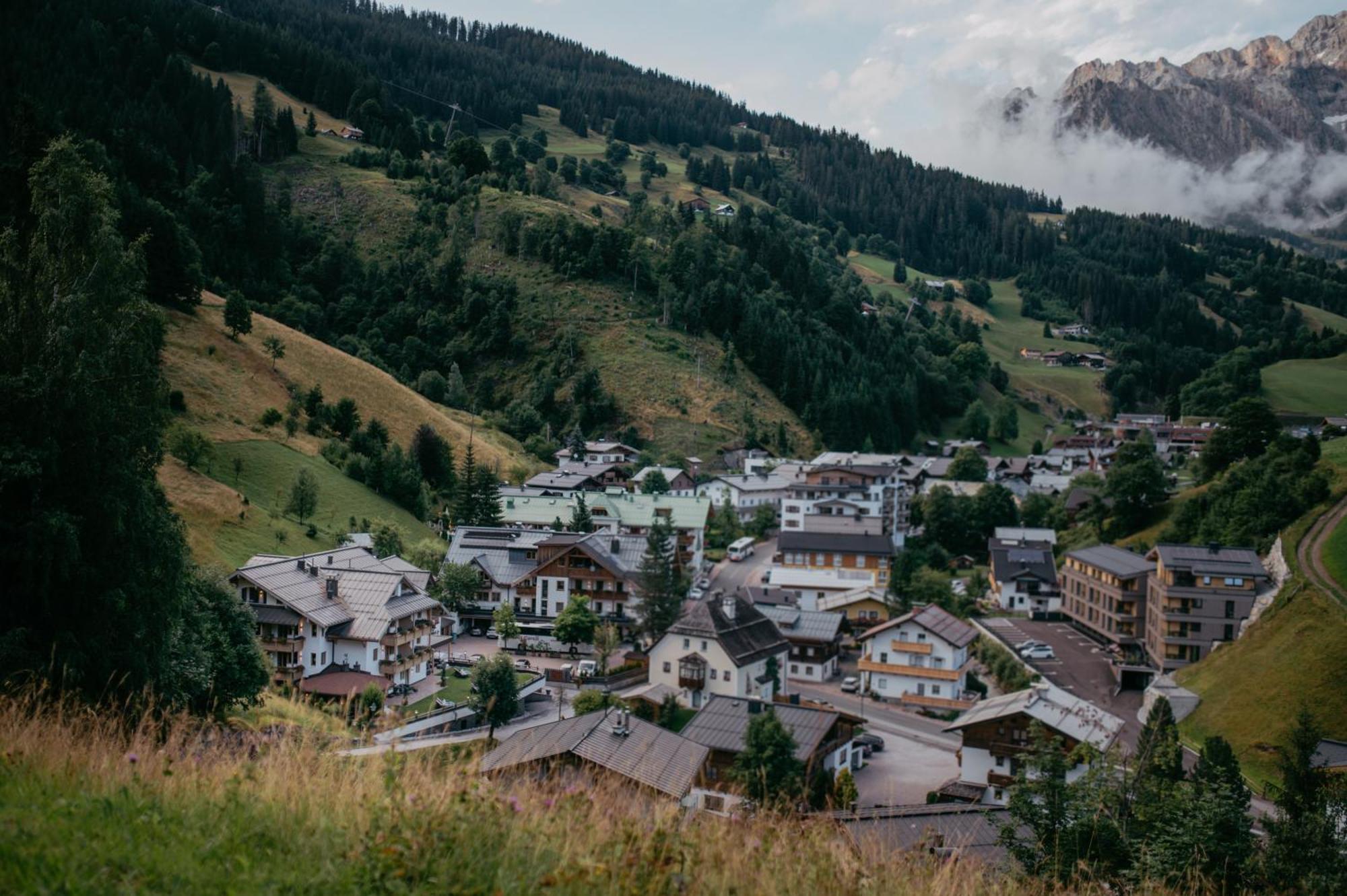 Almhof Alpin Apartments & Spa Dienten am Hochkönig Exteriör bild